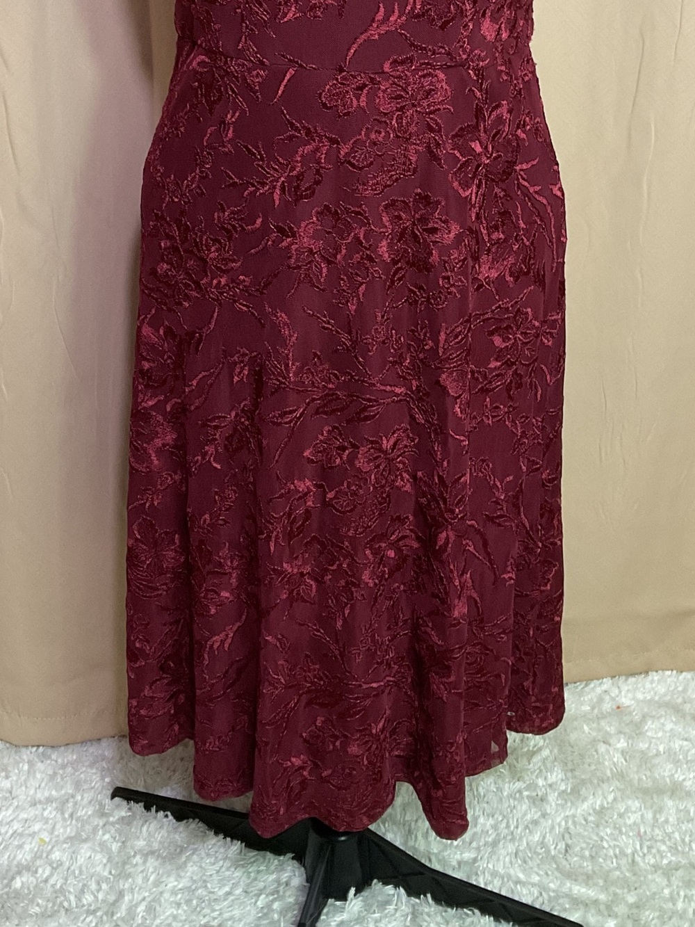 JS Collections Joy Mock Neck Embroidered Mesh Cocktail Dress - Picture 6 of 14